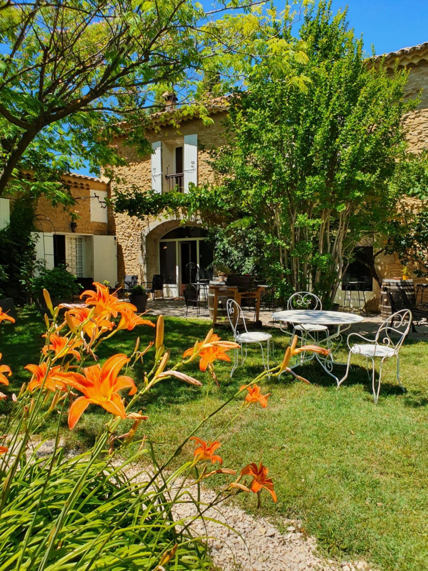 La Mandarine Bed and Breakfast Piolenc Eksteriør billede